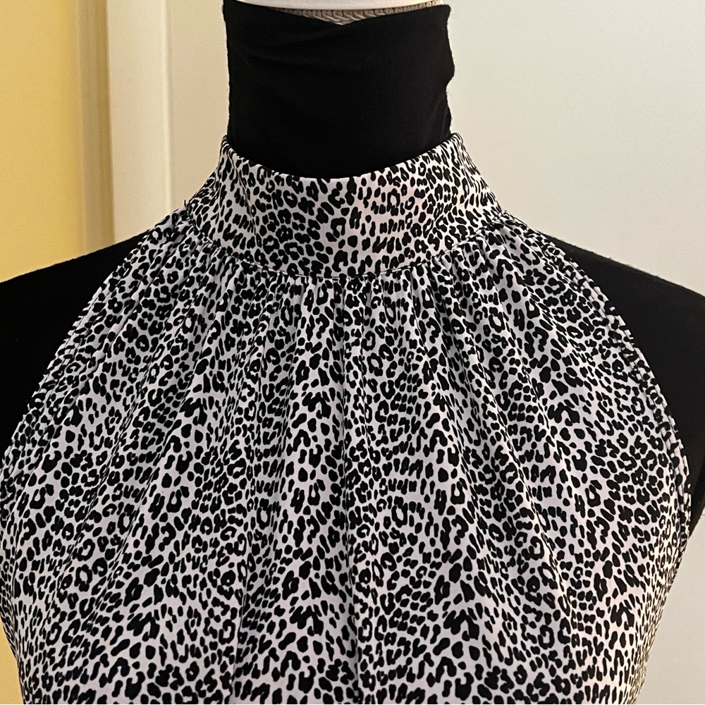 Milano sleeveless mock turtleneck blouse